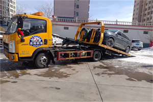 玉州救援拖车费用怎么算